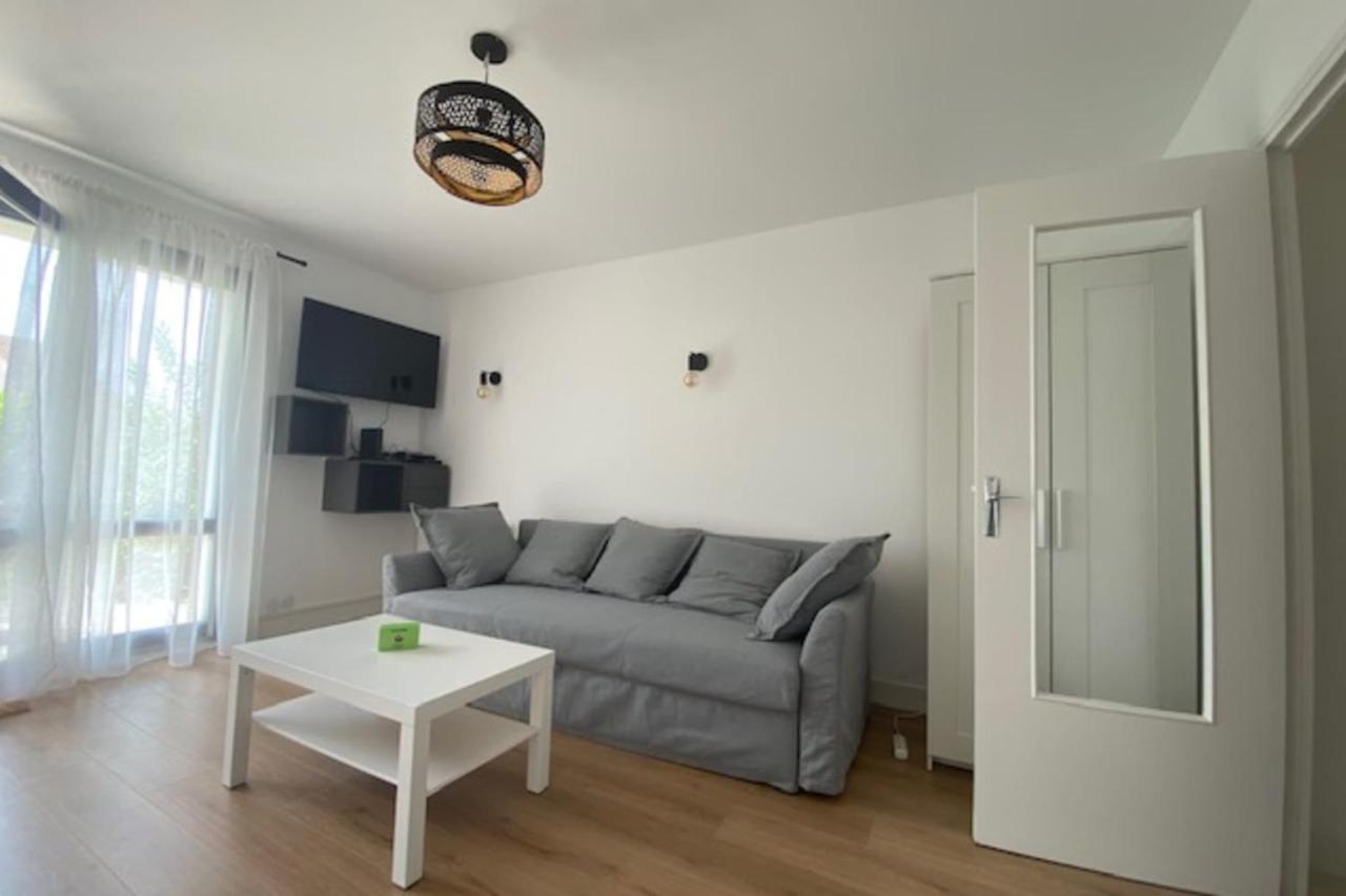 Beautiful Flat For 4 Very Closed To The Beach Cabourg Exterior foto